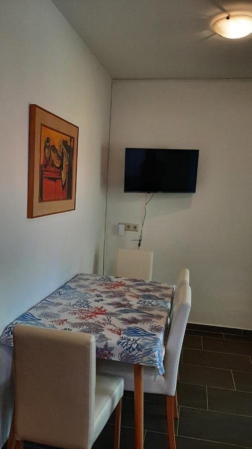 Apartmani Mw , Zuti Apartman Baška Exteriör bild